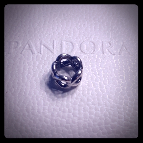 Pandora space charm - Picture 1 of 4